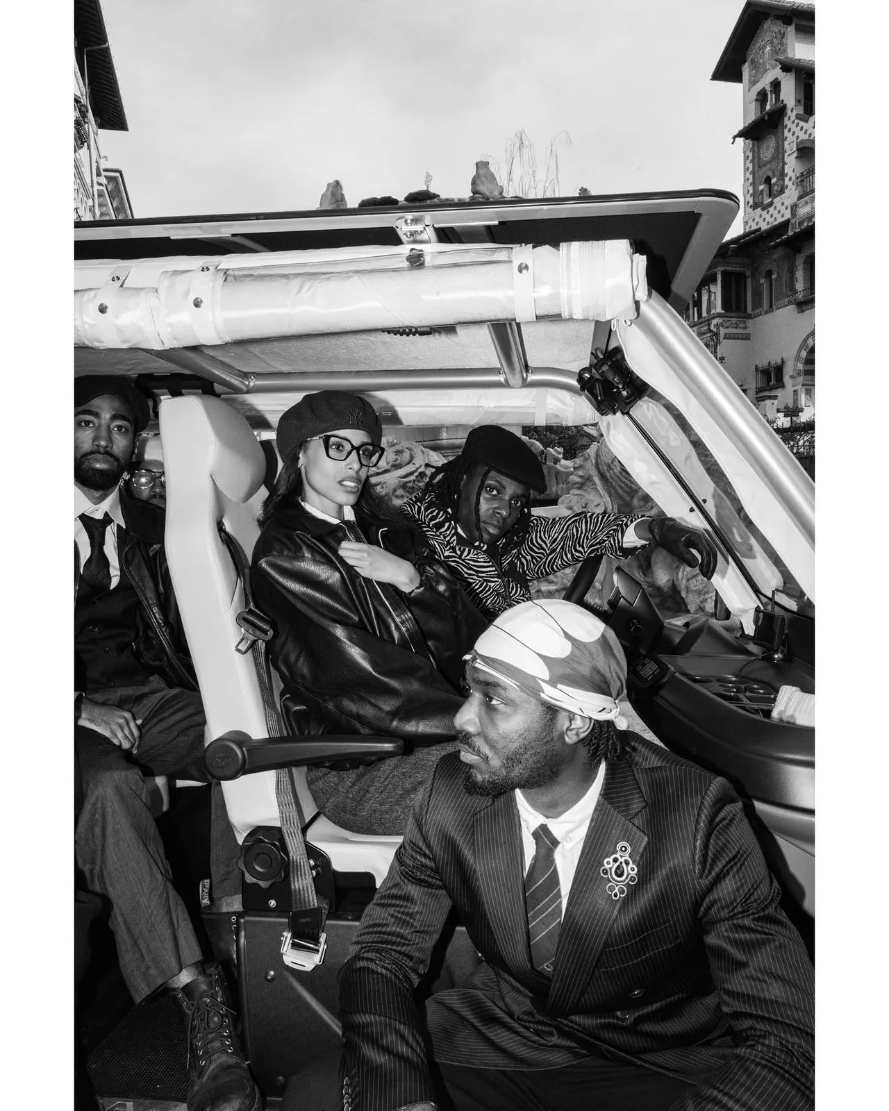 La community di una serata afro-contemporanea a Roma